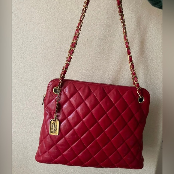 Chanel 24K Hardware Red Matelasse Tote w/ COA - Picture 1 of 8